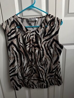 Kasper Sleeveless Zebra-Print Camisole in Cream, Black and Brown